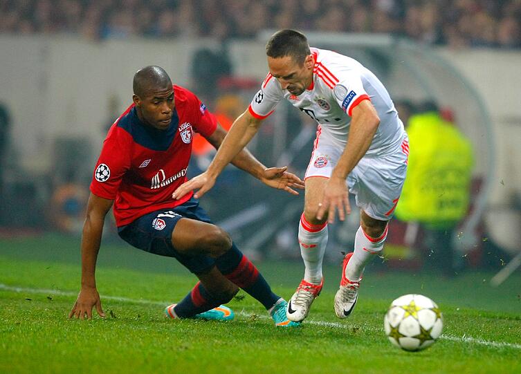 Zur Pause musste Franck Ribéry beim 1:0-Sieg des FC Bayern gegen den OSC Lille wegen einer Muskelverhärtung raus. Am Mittwoch wird er per Ultraschall untersucht.
