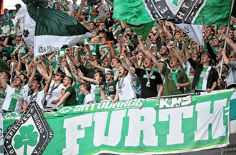Die Anhänger der SpVgg Greuther Fürth zeigen sich nicht immer von ihrer besten Seite.