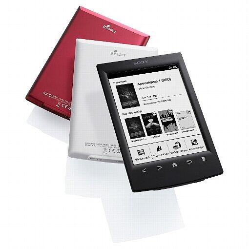 Sony PRS-T2

Preis 99 Euro;
Akkuleistung 91 Tage; Bilddiagonale 15 cm; Gewicht 160 g;
Für Chip online die beste Alternative zu den Kindle-Produkten: Der Akku macht es unnötig, ein Ladegerät mit in den Urlaub zu nehmen. Eine Bildschirmbeleuchtung hat das Gerät allerdings nicht, dafür Touchscreen und gute Leseeigenschaften. Viele Buchshops verfügbar, geringes Gewicht.