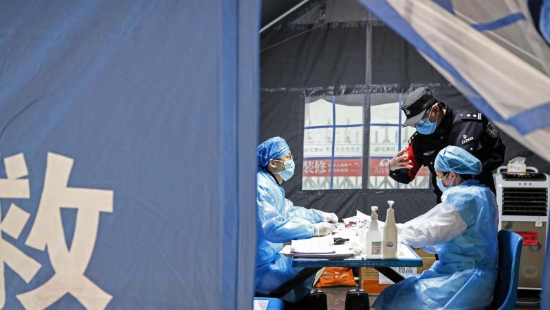 Nach einem Meinungsbeitrag im "Wall Street Journals", der China als "wahren kranken Mann" im Kampf gegen den Coronavirus brandmarkte, hat China drei Korrespondenten der Zeitung die Akkreditierung entzogen. Nach einem Meinungsbeitrag im "Wall Street Journals", der China als "wahren kranken Mann" im Kampf gegen den Coronavirus brandmarkte, hat China drei Korrespondenten der Zeitung die Akkreditierung entzogen.