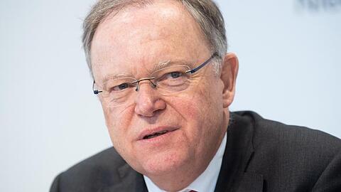 Stephan Weil (SPD), Ministerpräsident von Niedersachsen, will die Autoindustrie mit einer Abwrackprämie stärken.