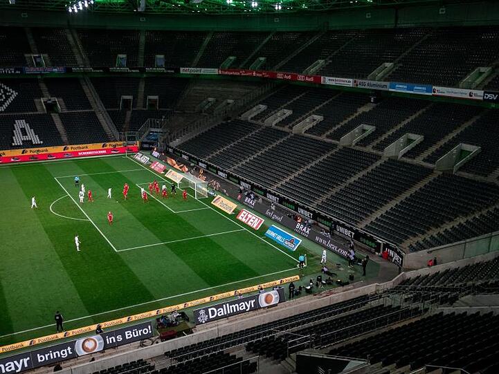 Die Clubs der Bundesliga und 2. Liga verlieren durch die Geisterspiele laut eines "Kicker"-Berichts mehr als 91 Millionen Euro.