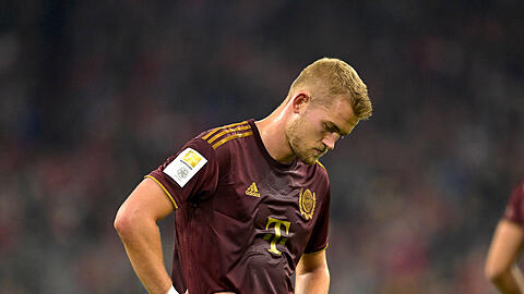 Matthijs de Ligt muss erneut heftige Kritik aus Italien einstecken.