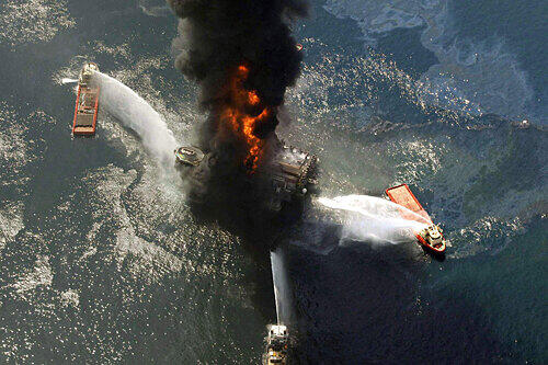 Auslöser der Umweltkatastrophe im Golf von Mexiko war eine Explosion auf der Ölplattform &bdquo;Deepwater Horizon&ldquo;.