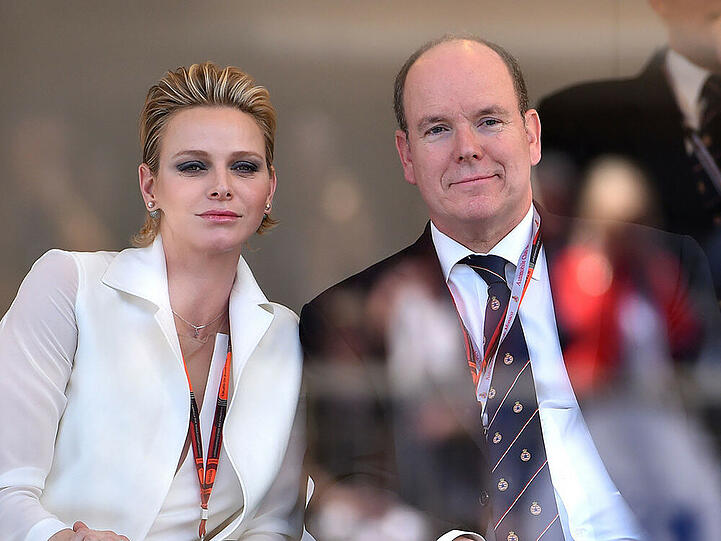Diese Liebe hält schon länger, als er Fürst ist: Charlene und Albert II.