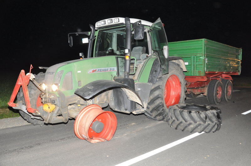 Horror-Crash bei Eggenfelden: Ein Motorradler wollte ein Auto überholen...