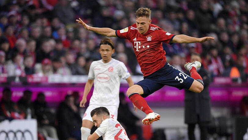 Joshua Kimmich NOTE: 3

Sehr aktiv in seiner Bayern-Rolle als Rechtsverteidiger. Stieß im Duett mit Müller immer wieder durch bis zur Grundlinie, brachte gefährliche Hereingaben nach innen. Agierte in den letzten zehn Minuten, als es nur noch 3:2 stand, wie in der Nationalelf als Sechser im Mittelfeld &ndash; zur Absicherung. Dort ist er viel wertvoller.