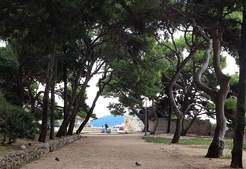 Im Gradac-Park vor den Toren der Altstadt feiert in der Serie König Joffrey seine Hochzeit.