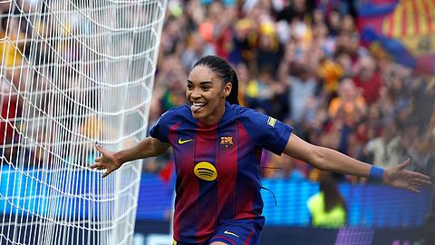 Salma Paralluelo jubelt fr&uuml;h f&uuml;r Barcelona gegen den FC Bayern.