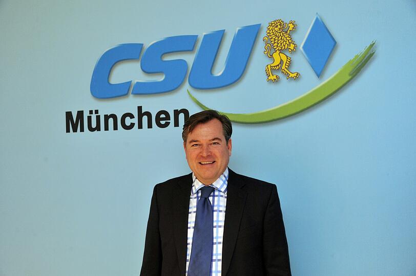 Josef Schmid, CSU-Fraktionschef im Stadtrat: "Er muss die Bedeutung der Freiheit ins Bewusstsein rücken. Viele Äußerungen Gaucks hätten den Aufschrei der versammelten Vertreter der Political Correctness hervorgerufen, wären sie von einem aktiven CSU-Politiker gekommen."