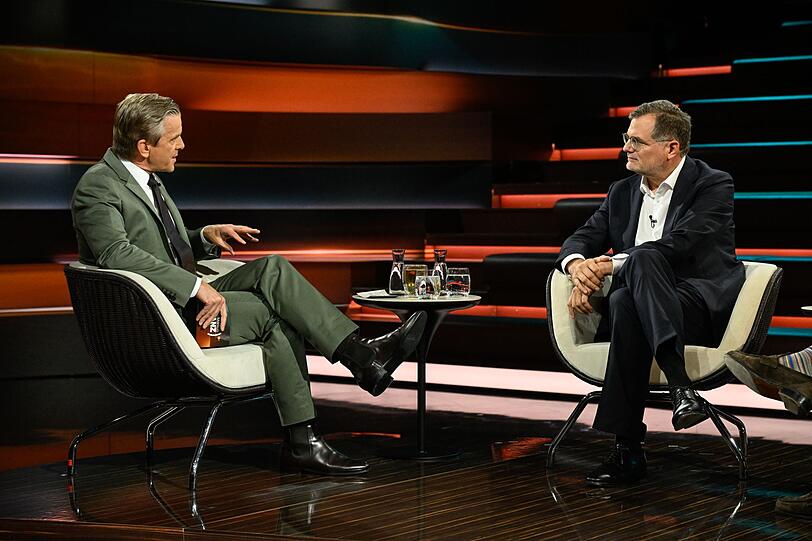 Nach dem Rücktritt von Bärbel Bas wunderte sich der ZDF-Moderator über die Angriffe der SPD-Spitze in Richtung Union. Nach dem Rücktritt von Bärbel Bas wunderte sich der ZDF-Moderator über die Angriffe der SPD-Spitze in Richtung Union.