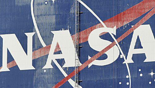 Um wieder wettbewerbsfähig zu werden, soll bei der US-Weltraumbehörde NASA stärker privatisiert werden Um wieder wettbewerbsfähig zu werden, soll bei der US-Weltraumbehörde NASA stärker privatisiert werden