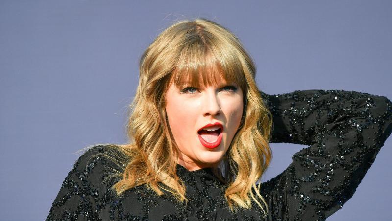 Taylor Swift teilt Neuigkeiten zuallerst mit Ihren Fans. Taylor Swift teilt Neuigkeiten zuallerst mit Ihren Fans.