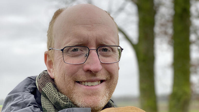"Das entschädigt für viel": Friedrich Mülln mit einem der Beagle-Hunde aus den LPT-Laboren. "Das entschädigt für viel": Friedrich Mülln mit einem der Beagle-Hunde aus den LPT-Laboren.