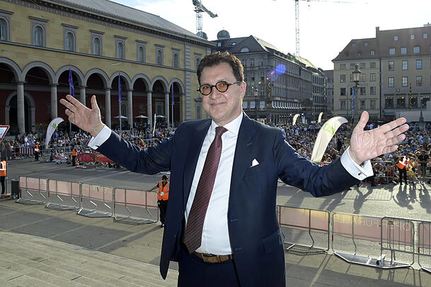 Der Intendant Serge Dorny bei "Oper für alle“ im Vorjahr. (Archivbild) Der Intendant Serge Dorny bei "Oper für alle“ im Vorjahr. (Archivbild)