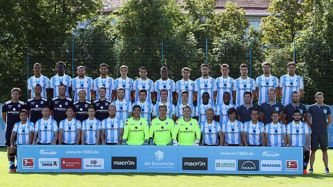 Das offizielle Mannschaftsfoto des TSV 1860 der Saison 2016/17