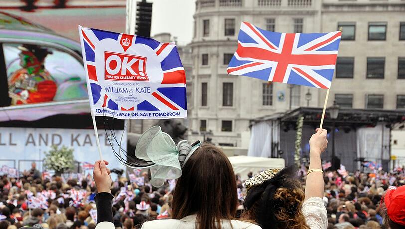 Dem Hochzeitspaar zujubeln: Fans in London warten auf William und Kate Dem Hochzeitspaar zujubeln: Fans in London warten auf William und Kate