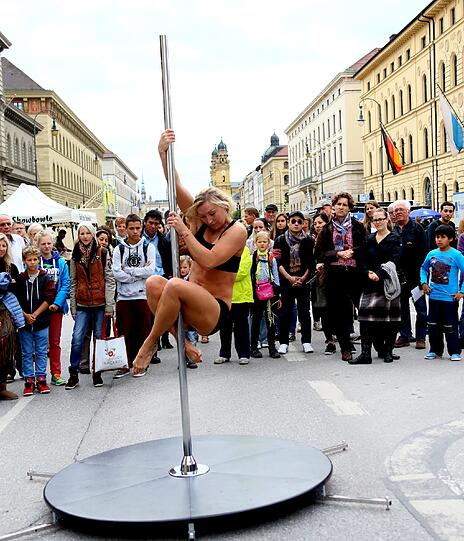 Gute Stimmung in Schwabing und der Maxvorstadt: Beim Streetlife-Festival hatten die Münchner auch heuer bei zahlreichen Angeboten und Shows viel Spaß. Die Bilder.