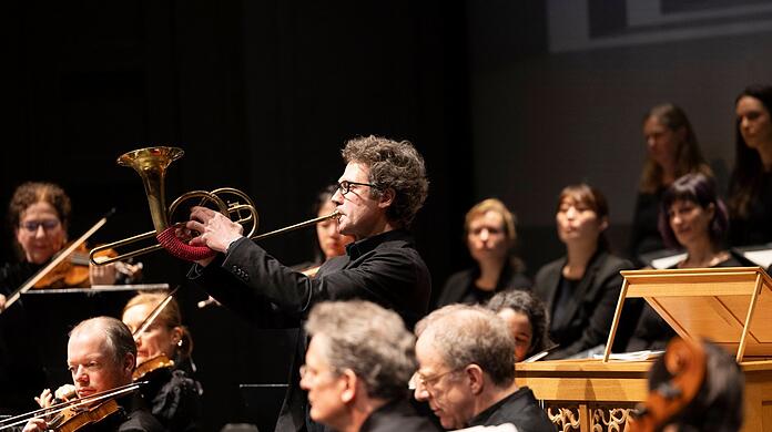 Thomas Kiechle mit dem Corno da tirarsi im Prinzregententheater.