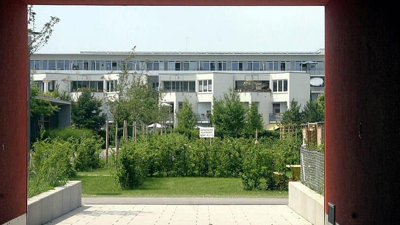 Blick in einen Riemer Hof. Die Messestadt gilt als Ärzte-unterversorgt.