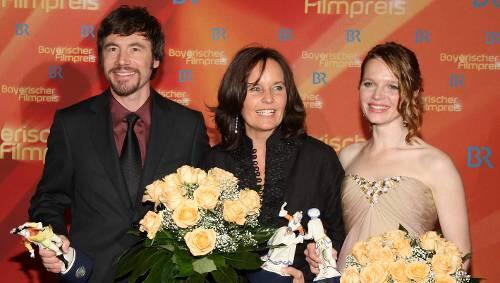 Erfolgreiches Trio: Michael "Bully" Herbig, Caroline Link und Karoline Herfurth mit ihren Filmpreisen Erfolgreiches Trio: Michael "Bully" Herbig, Caroline Link und Karoline Herfurth mit ihren Filmpreisen