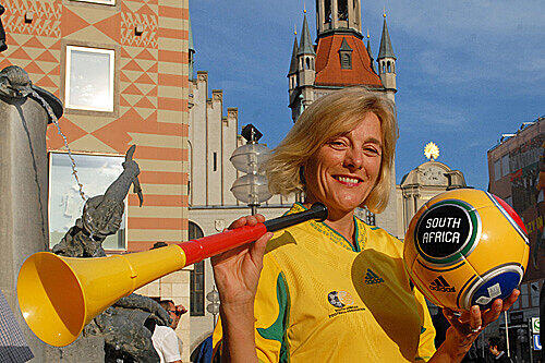 Seit 2008 in München zuhause: Die Südafrikanerin Bridget Gibbs (48) ist Englischlehrerin, Fremdenführerin und Fußball-Fan.