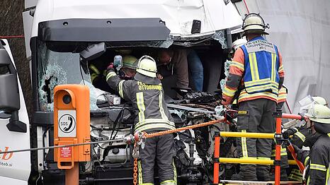 Auffahrunfall auf der A99 bei Ottobrunn
