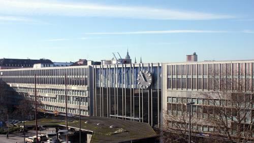 Tatort Hauptbahnhof: Hier wurde ein 37-Jähriger verprügelt, das Motiv könnte Fremdenhass sein. Tatort Hauptbahnhof: Hier wurde ein 37-Jähriger verprügelt, das Motiv könnte Fremdenhass sein.