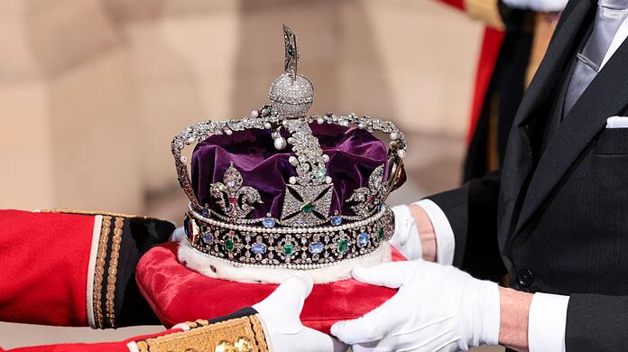 König Charles III. will angeblich einen deutlich kleineren Rahmen für seine Krönung als noch für seine Mutter vor 70 Jahren.