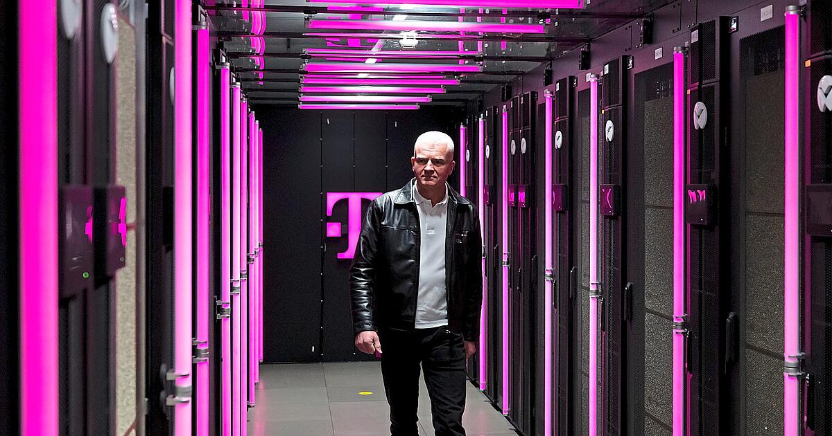 Zu-Besuch-in-der-streng-gesicherten-unterirdischen-KI-Fabrik