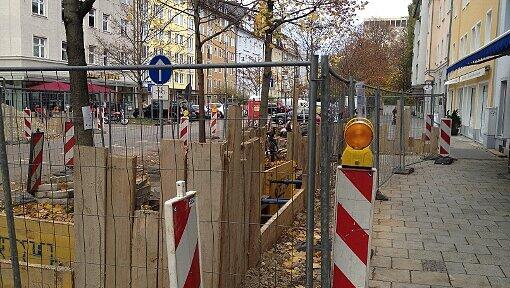 Die Baustelle in der Donnersbergerstraße, Höhe Schluderstraße. Die Baustelle in der Donnersbergerstraße, Höhe Schluderstraße.