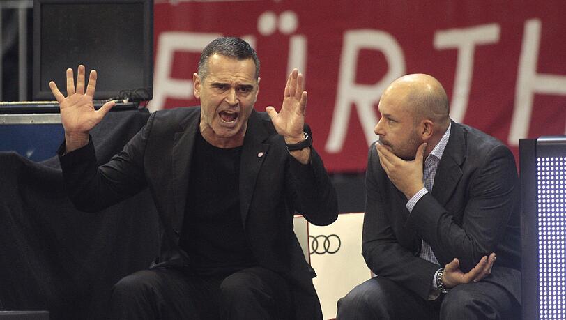 Dirk Bauermann war lange die Zentrale Figur bei den Basketballern des FC Bayern - der neue Trainer Yannis Christopoulos sein treuer Assistent. Dirk Bauermann war lange die Zentrale Figur bei den Basketballern des FC Bayern - der neue Trainer Yannis Christopoulos sein treuer Assistent.