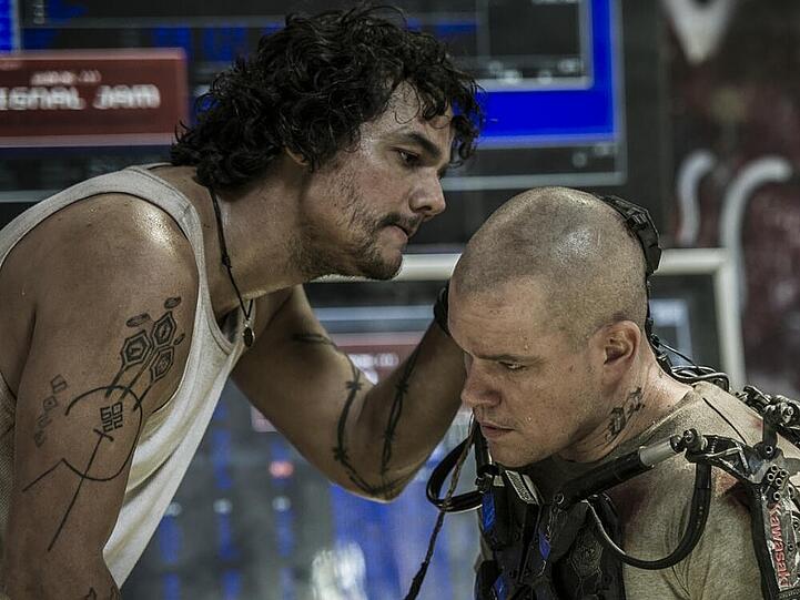Wagner Moura (li.) und Matt Damon in "Elysium"