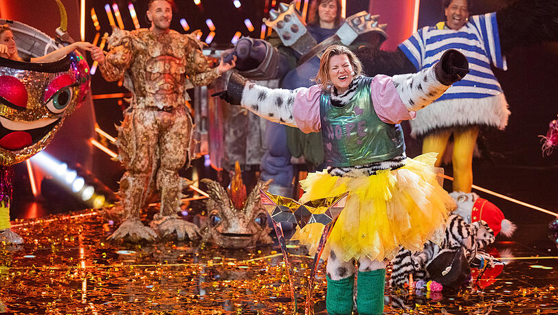 Ella Endlich wurde von den Zuschauern zur Gewinnerin von "The Masked Singer" 2022 gekürt. Ella Endlich wurde von den Zuschauern zur Gewinnerin von "The Masked Singer" 2022 gekürt.