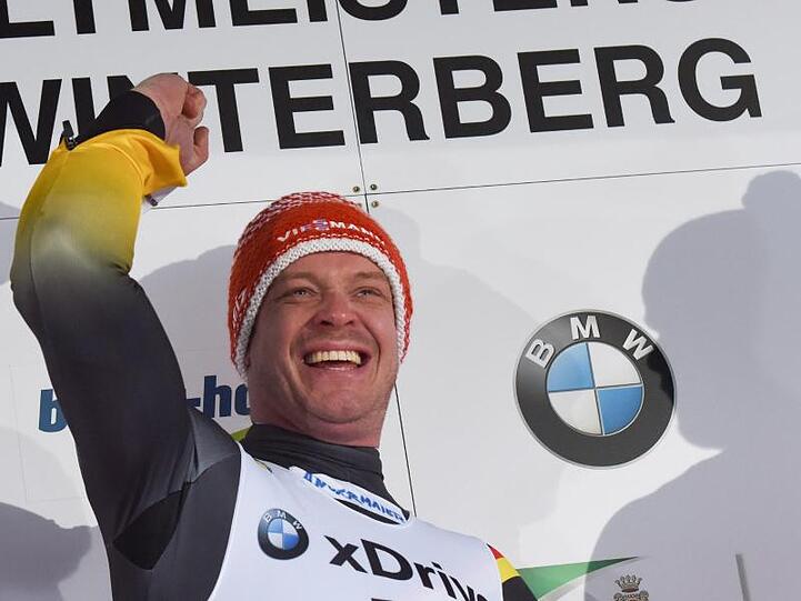Rennrodler Felix Loch hat den Titel in Winterberg knapp verpasst.