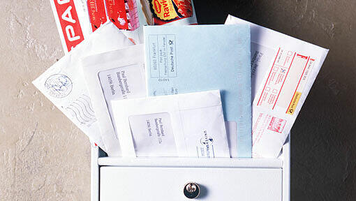 Briefe, die niemand haben will: Der Briefkasten quillt über vor Werbung. Künftig dürfte es noch mehr werden. Briefe, die niemand haben will: Der Briefkasten quillt über vor Werbung. Künftig dürfte es noch mehr werden.