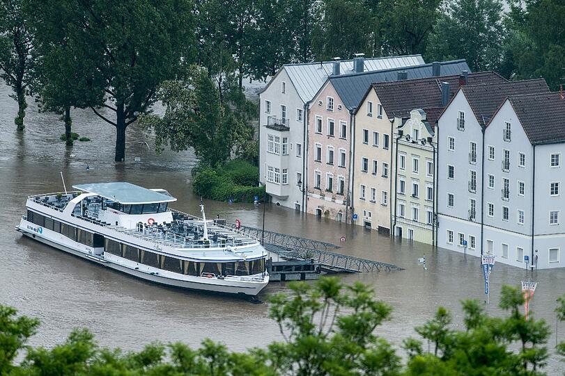 Der Pegelstand der Donau in Passau steigt und steigt. Die Bilder der Überflutung aus der Altstadt.