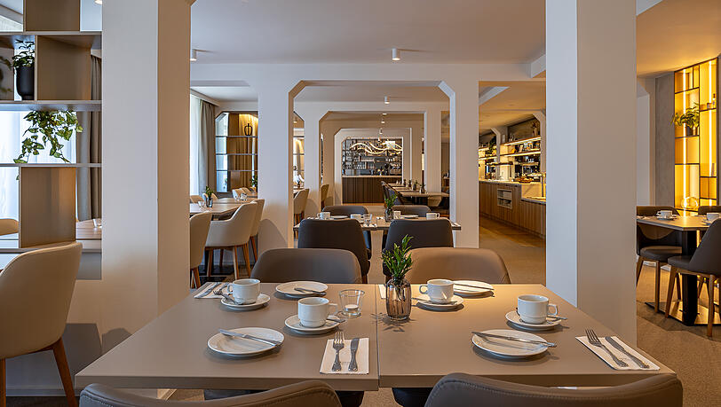 Das neue Restaurant Děvín bietet böhmische Küche an. Das neue Restaurant Děvín bietet böhmische Küche an.