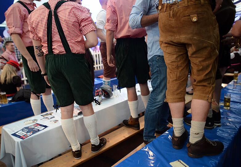 Zünftig geht's auch auf dem Oktoberfest in Köln zu.