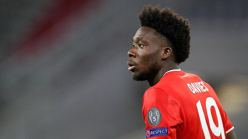 Als er zu den Bayern kam, kannte ihn kaum jemand. Mittlerweile ist Alphonso Davies Leistungsträger und Fanliebling beim FC Bayern.