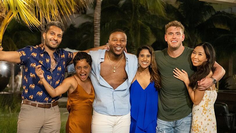 Einige der Kandidaten der zweiten "Liebe macht blind"-Staffel: Abhishek Chatterjee, Iyanna McNeely, Jarrette Jones, Deepti Vempati, Shayne Jansen und Natalie Lee (v.l.n.r.).
