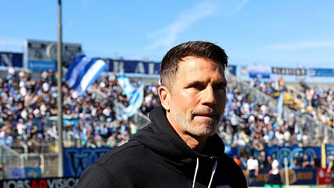 Löwen-Trainer Patrick Glöckner hofft gegen Haching auf Pokal-Atmosphäre auf Giesings Höhen.