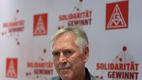IG Metall-Bezirksleiter Horst Ott will sein Amt zum Jahreswechsel an den erst 36 Jahre alten Nachfolger Rio Irmischer &uuml;bergeben. (Archiv)