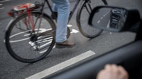 Die Gefahr durch Dooringunf&auml;lle wird in der Regel untersch&auml;tzt. (Archivfoto)