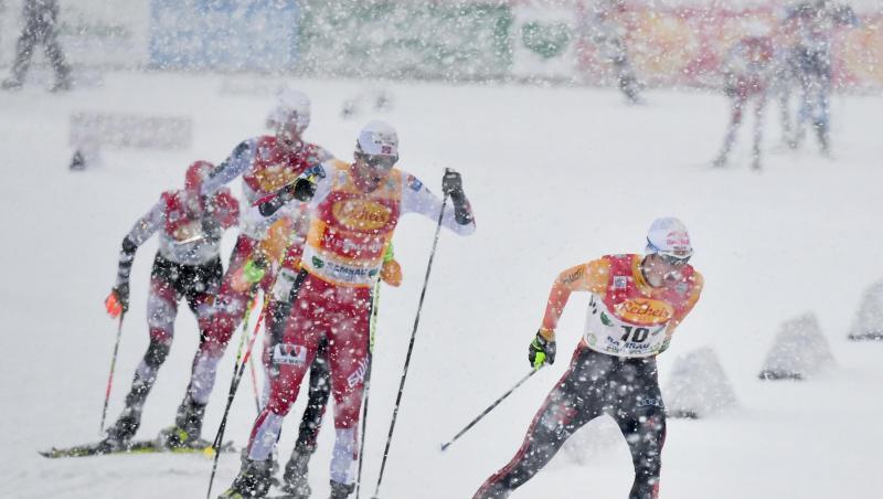 Kombinier Vinzenz Geiger (r) setzte sich in Ramsau am Dachstein im Schlussspurt durch. Kombinier Vinzenz Geiger (r) setzte sich in Ramsau am Dachstein im Schlussspurt durch.