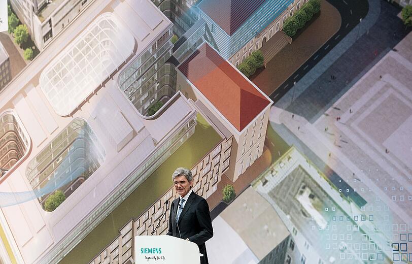 Der Vorstandsvorsitzende von Siemens, Joe Kaeser bei der Eröffnung.