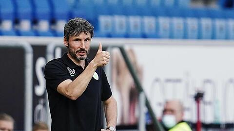 Die Niederlage gegen 1899 Hoffenheim kam unerwartet für Wolfsburgs Trainer Mark van Bommel.