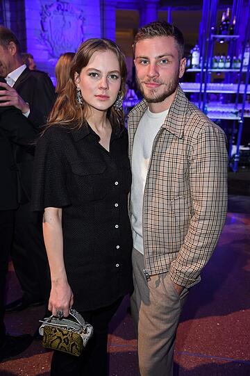 Alicia von Rittberg und Jannik Schümann bei der ARD Blue Hour im Museum für Kommunikation