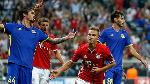 Am 13. September 2016 schaffte der FC Bayern zum 13. Mal nacheinander einen Auftaktsieg in der Champions-League-Saison - neuer Rekord. Gegner FK Rostow war für die Münchner kein Prüfstein. Joshua Kimmich traf doppelt (53./60.).