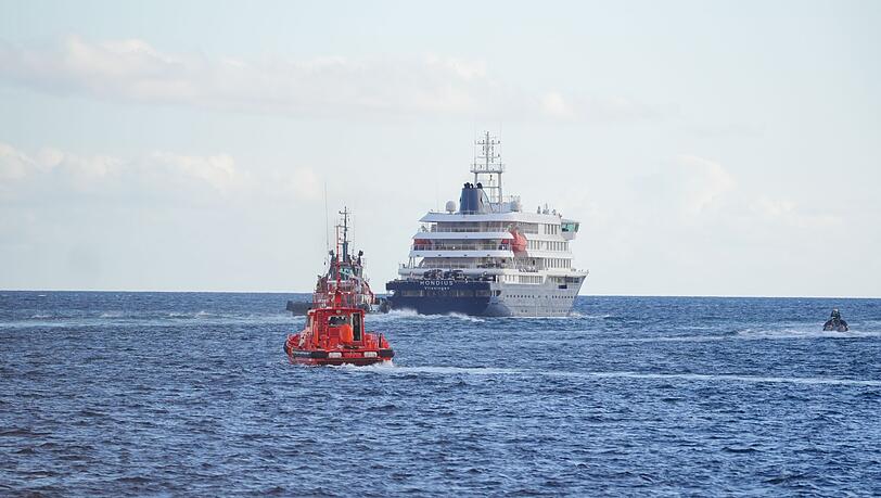 Die "Hondius" hat den Hafen von Granadilla verlassen.